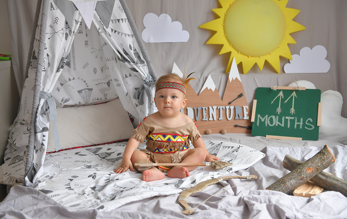 Fotograf za bebe, profesionalno fotografisanje novorodjencadi uz fotosesn na razlicitim lokacijama.